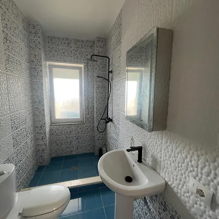 Josephs Apartment Velipojë